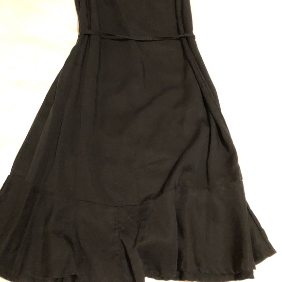 Ruffle hem black dress - Picture 3 of 3